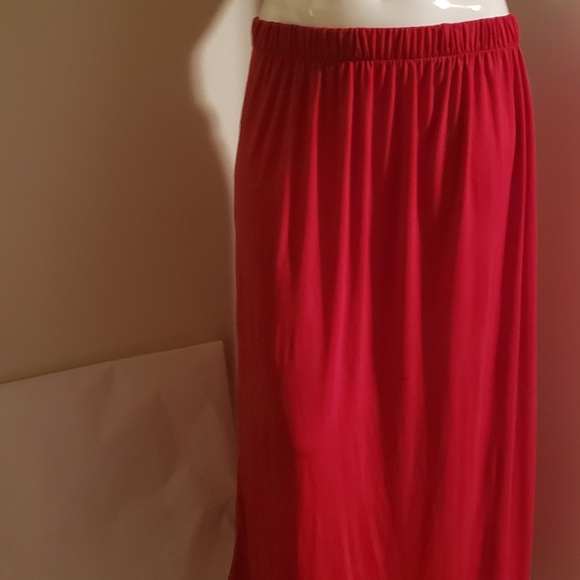 One Skirt - TWO LOOKS -- Plus size red Maxi skirt. No pockets. Elastic waistband - Picture 4 of 11